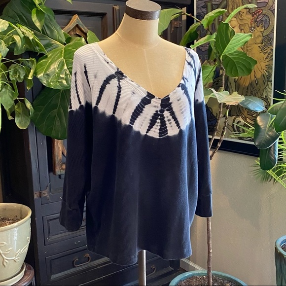 Splendid Dolman Waffle Knit Navy Tie Dye VNeck - Picture 7 of 14